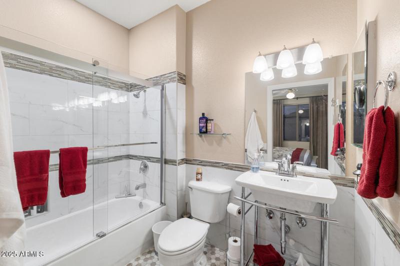 37-Bathroom-3