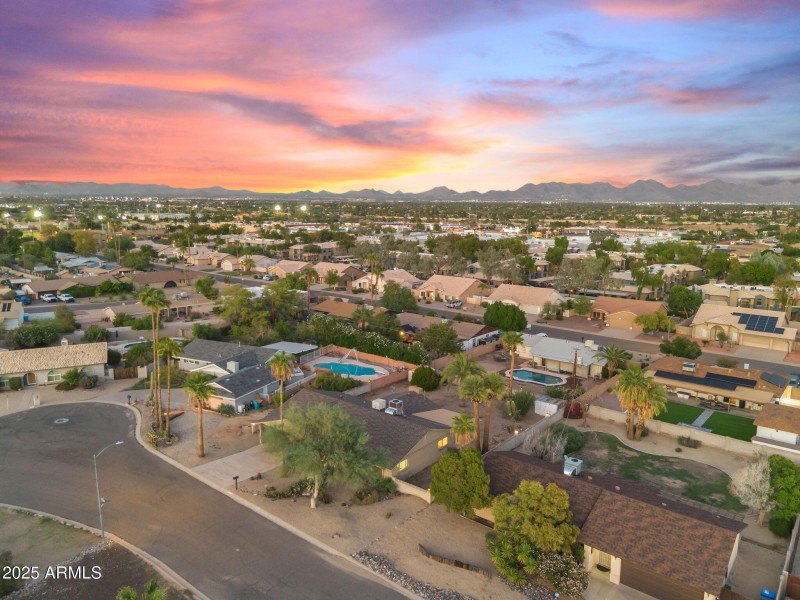 Spectacular valley location