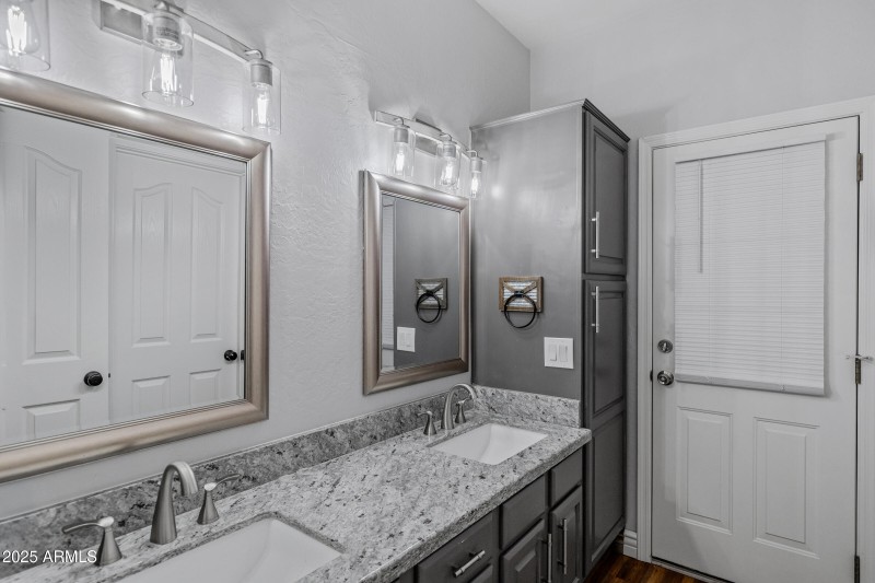 20975 E Excelsior Ave-14