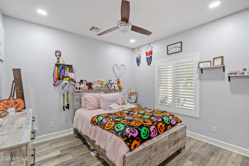 20975 E Excelsior Ave-15