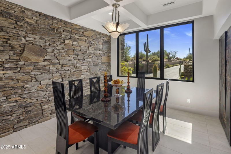 9180 E HAPPY HOLLOW DR