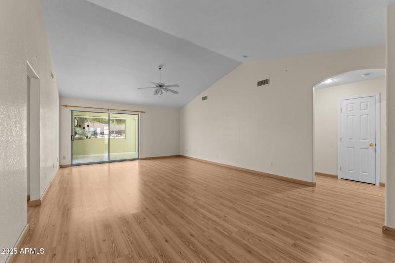 4-web-or-mls-DSC07647