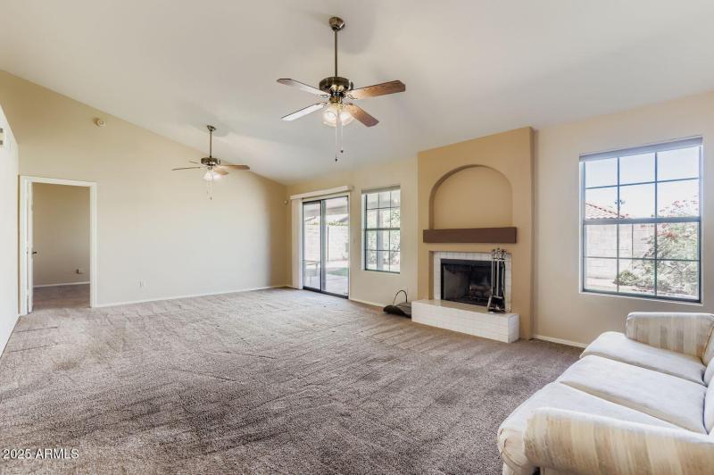 1034 E Encinas Avenue - Web Quality - 00