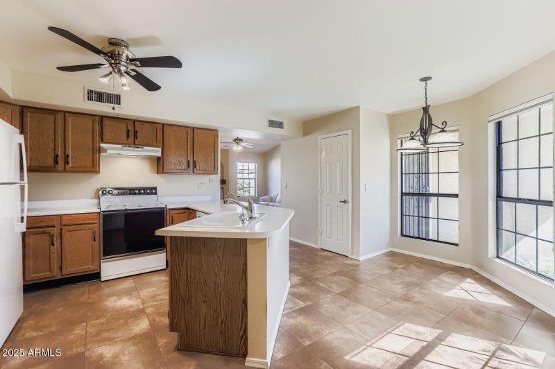 1034 E Encinas Avenue - Web Quality - 01