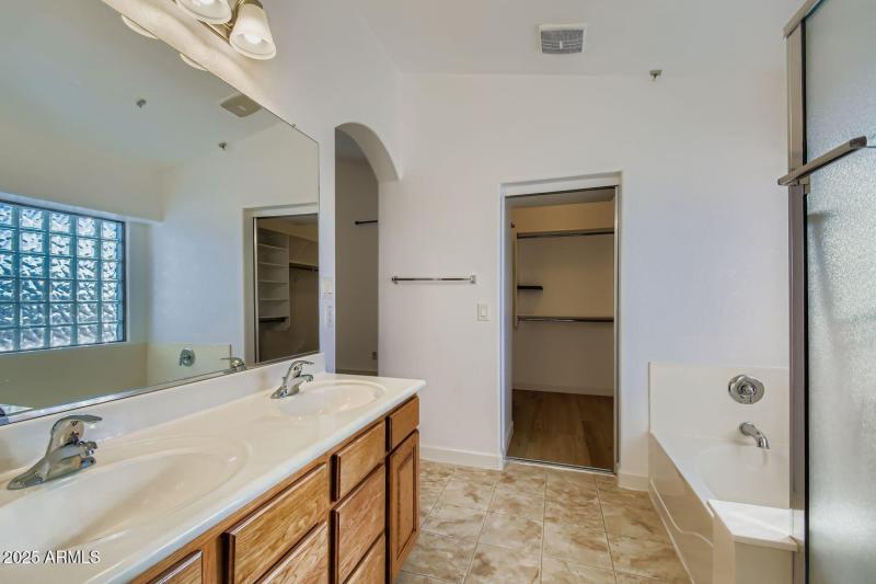 21 2nd Floor Primary Bathroom