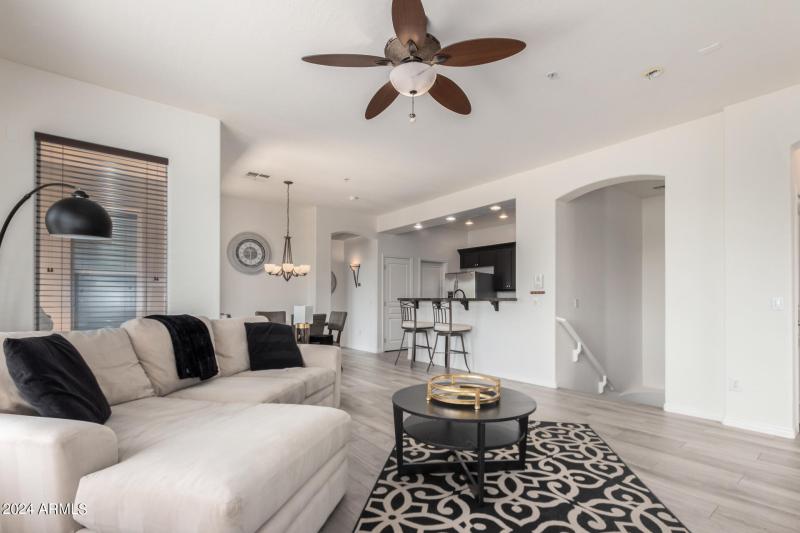 0015-15 - Grayhawk #2000