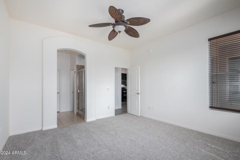 0027-28 - Grayhawk #2000