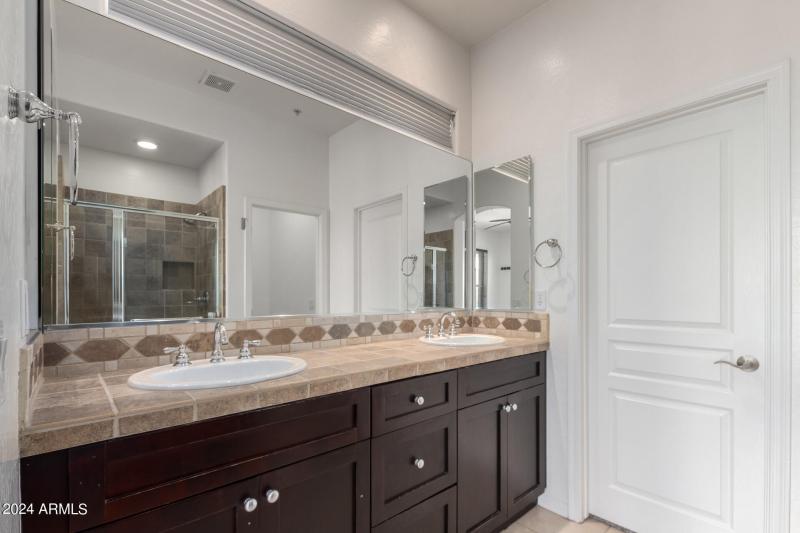 0029-29 - Grayhawk #2000