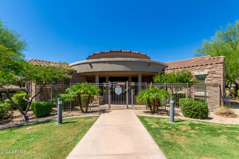 0041-41 - Grayhawk #2000