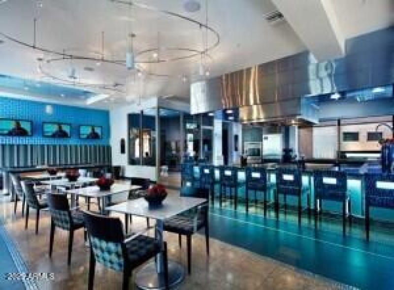 Edge-at-Grayhawk-clubhouse-2-300x221