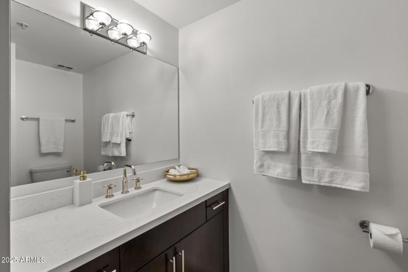 Full Hall Bath