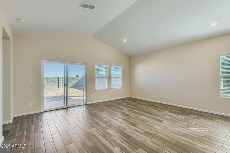 36860 W Santa Maria St - Web Quality - 0