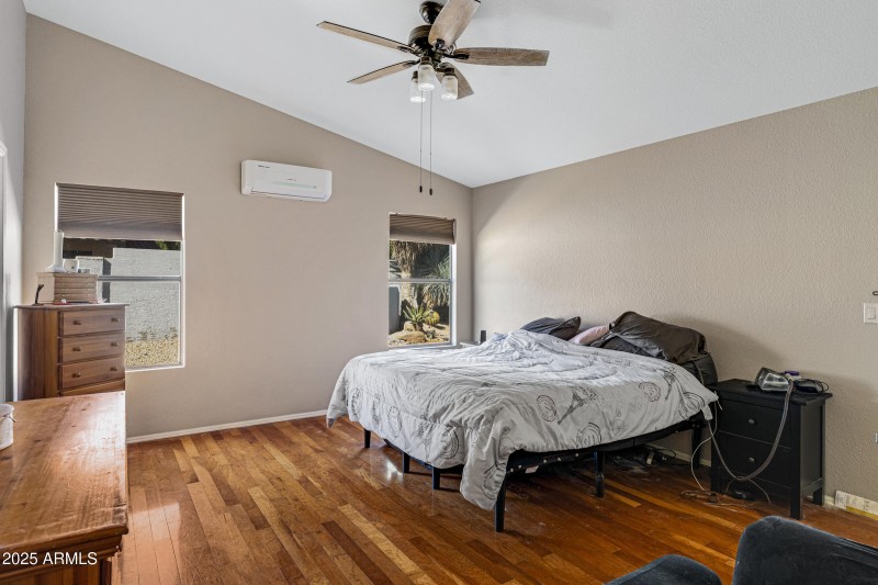 14618 S 34th Pl-16