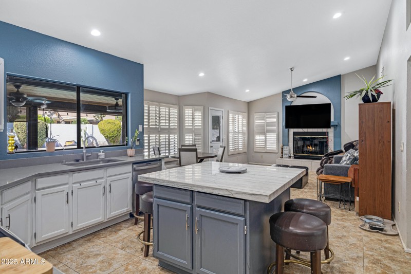 14618 S 34th Pl-24