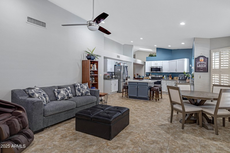 14618 S 34th Pl-25