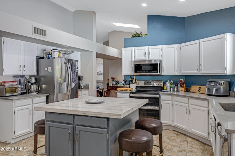 14618 S 34th Pl-29