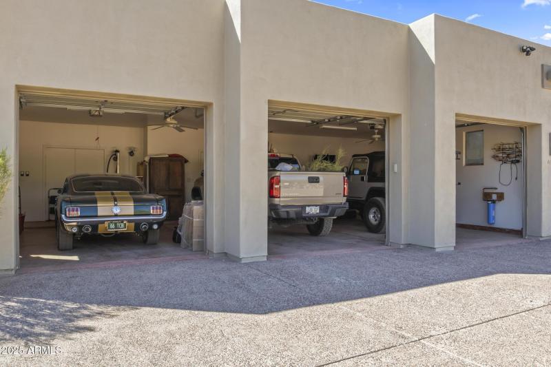 3 Car Garage