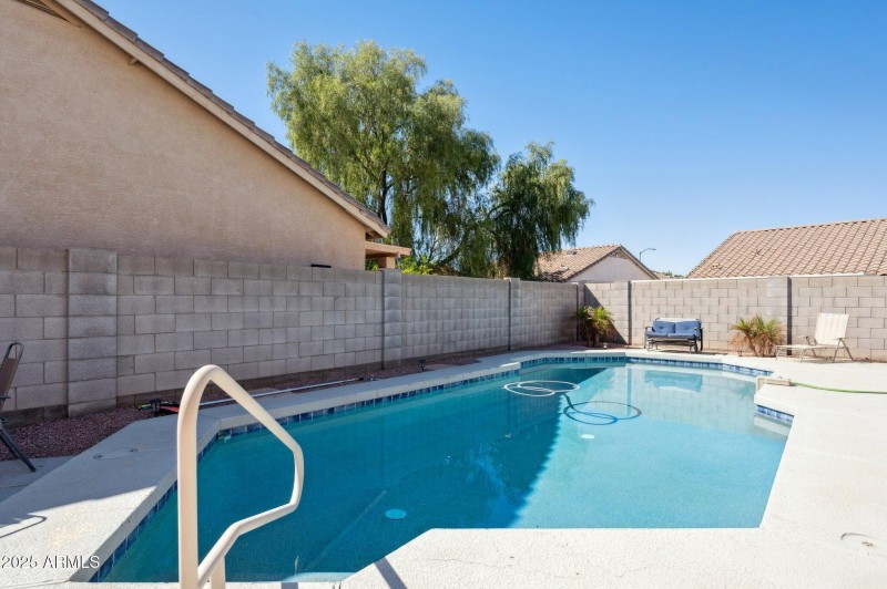 Sparkling Pool