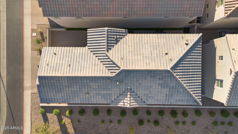 033_50-web-or-mls-dji_0787_133