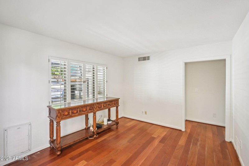 28-web-or-mls-E Cercado Ln-S0810-028