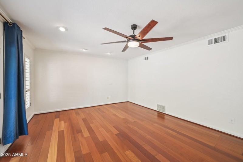 37-web-or-mls-E Cercado Ln-S0810-037