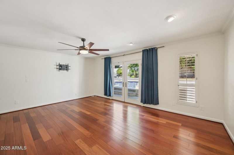 38-web-or-mls-E Cercado Ln-S0810-038