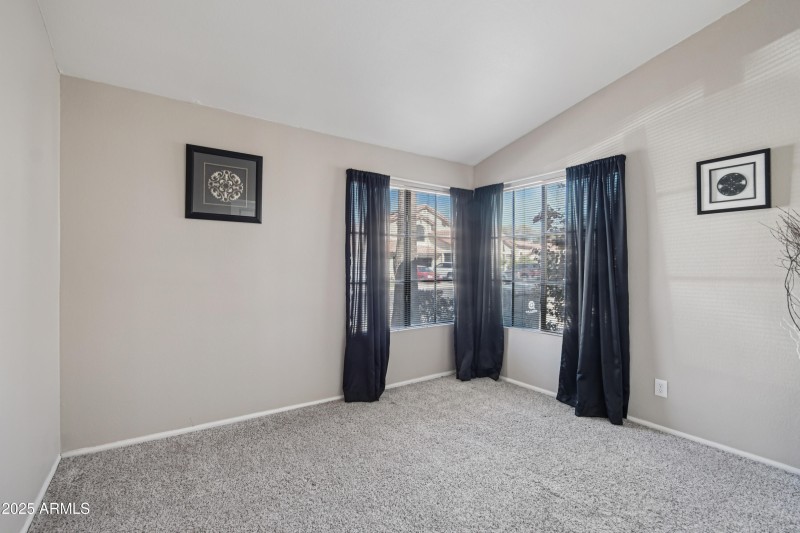 15-print-W Laurelwood Ln-S0810-015