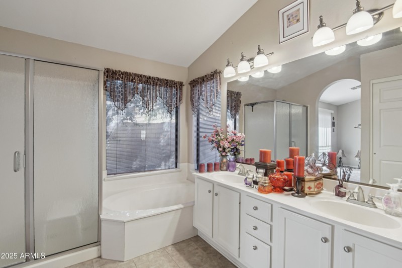 25-print-W Laurelwood Ln-S0810-025