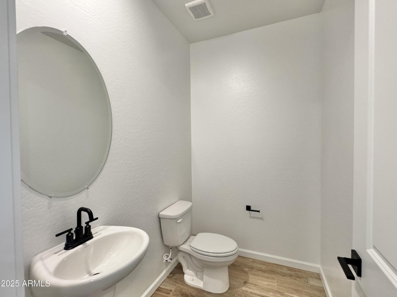 011 Hall Bath