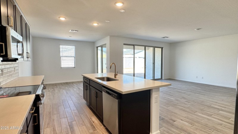 018 Kitchen