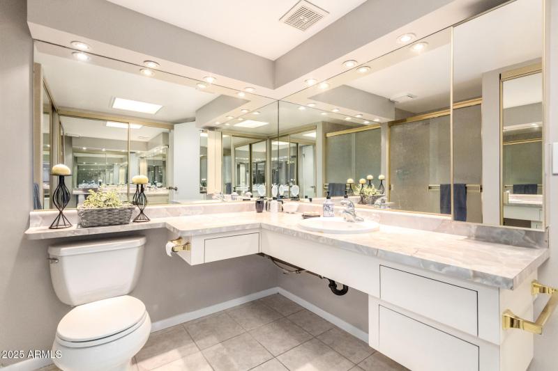 Primary bath with 2 closets