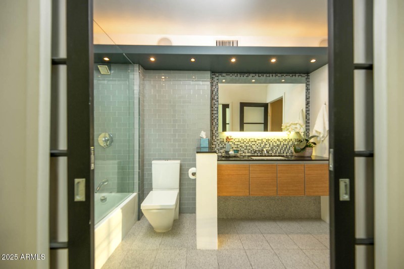 37 Guest Bath Long