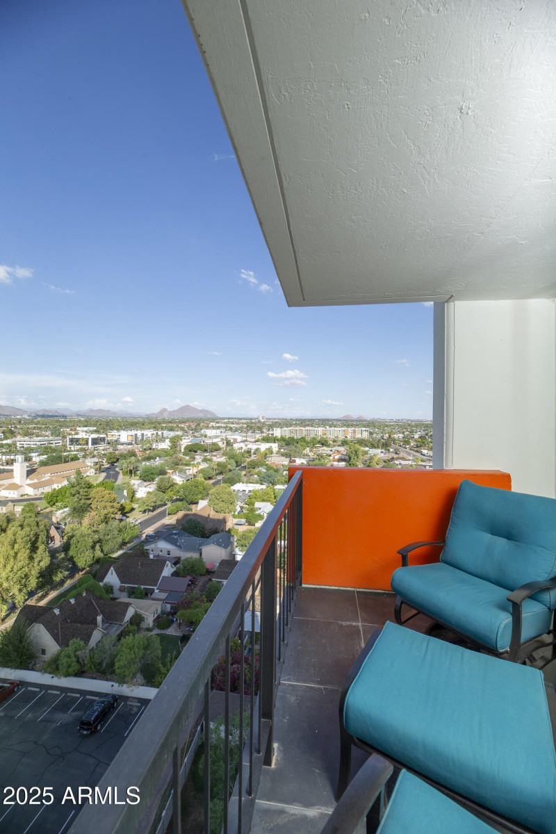 43 North Balcony 4
