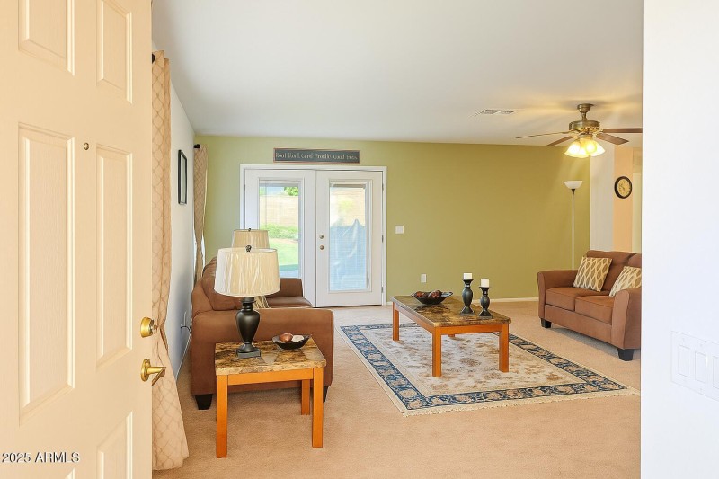 E6C30EE8-CD02-4AAF-BDE7-4F6DD257A740