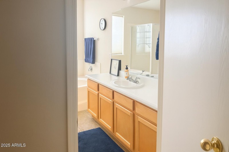 AF873511-DDD8-47AC-B02A-18BD96ADA165