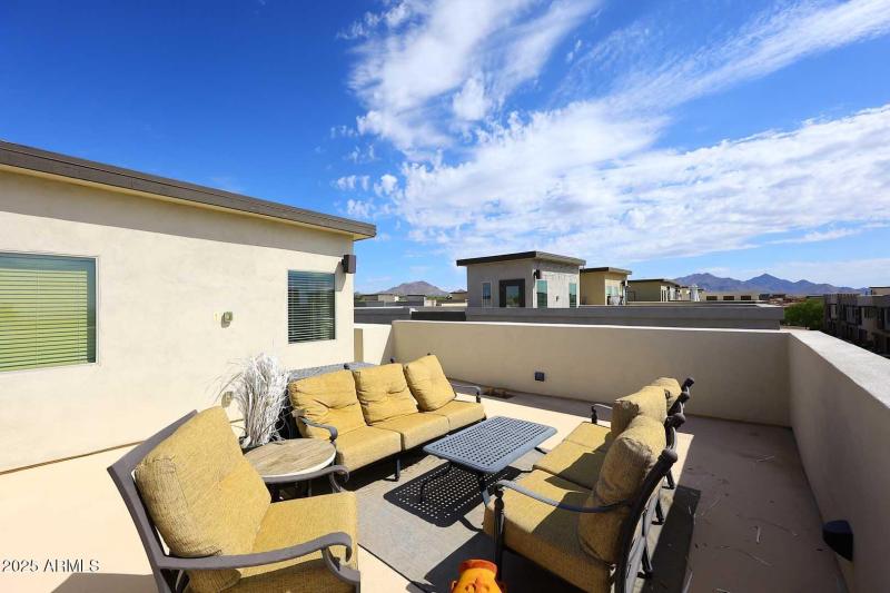 Roof Deck-McDowell Mountain View