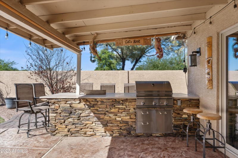 Outdoor Kitchen
