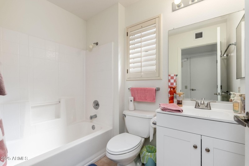 2nd bathroom