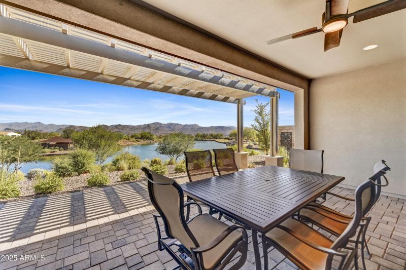 028_Patio View