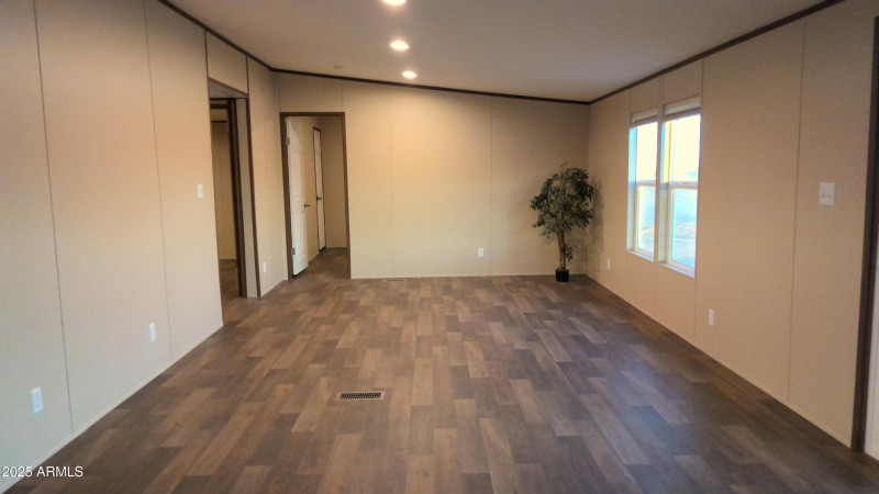 WIN_20251005_17_56_52_Pro