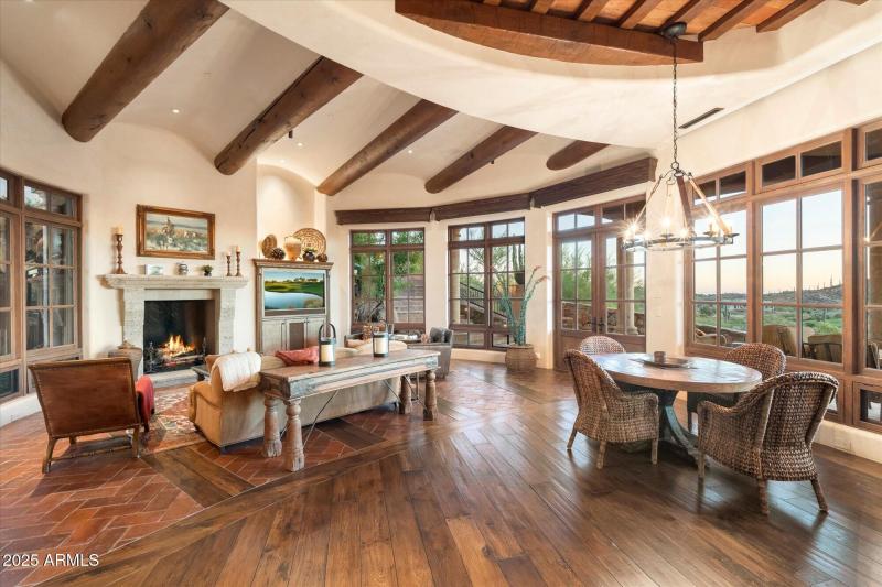 029-Casita Great Room