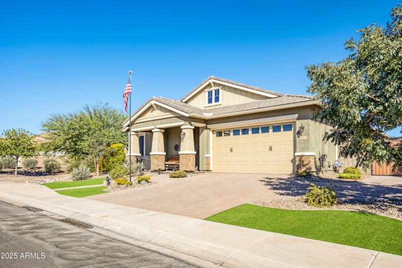 Side View of Home with 10' RV Gate