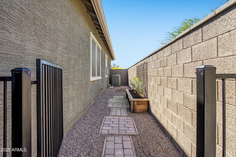 Pavered Side Yard to Include Planter