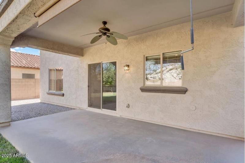 42-web-or-mls-11106 E Serafina Ave-38 ED