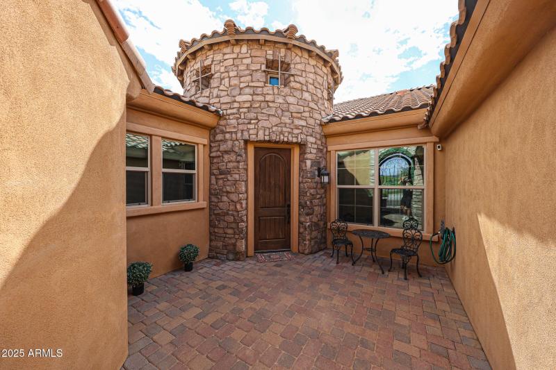 Private Courtyard