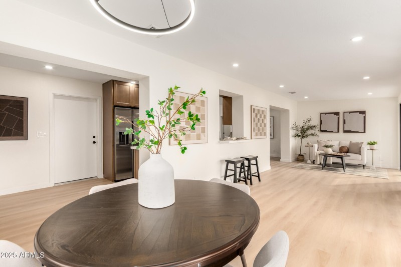 19 Lakeview