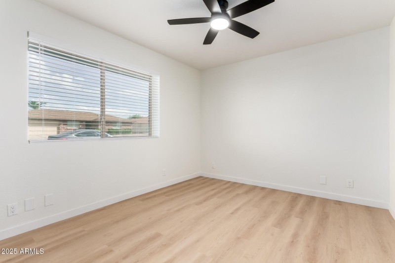 27 Lakeview