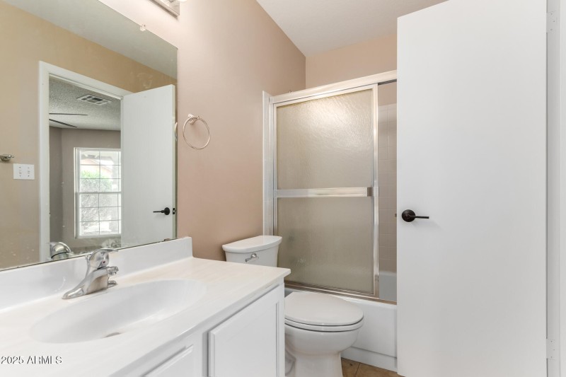 18 Bathroom 2