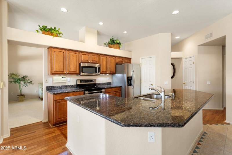 14-Kitchen