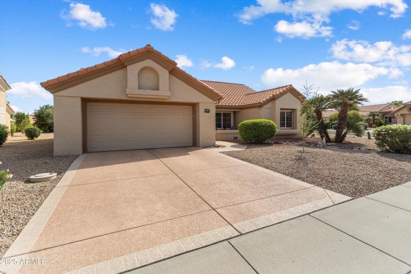 04-2 Car Garage